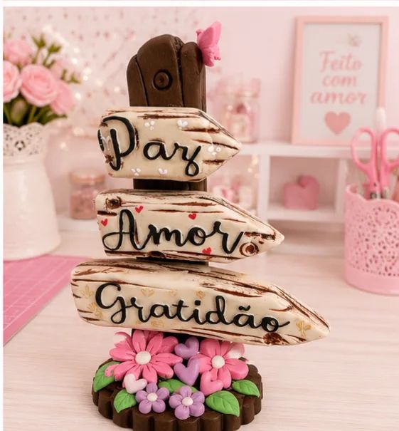 Placa decorativa (paz , amor e gratidão)