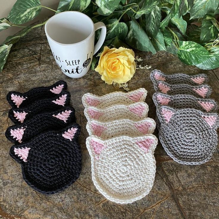 Kit Porta-Copos de Gatinho em Crochê (imagens ilustrativas)