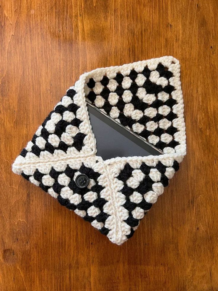 Capa de Crochê para Kindle (imagens ilustrativas)