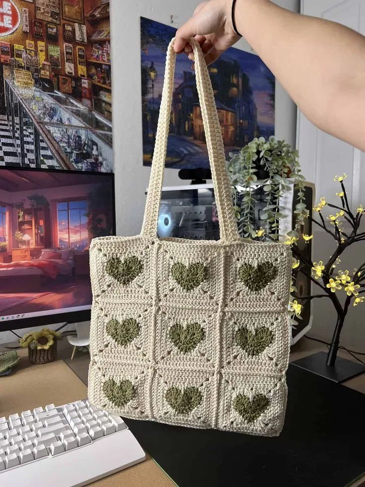 Bolsa em Crochê Square Corações 👜 (imagens ilustrativas)